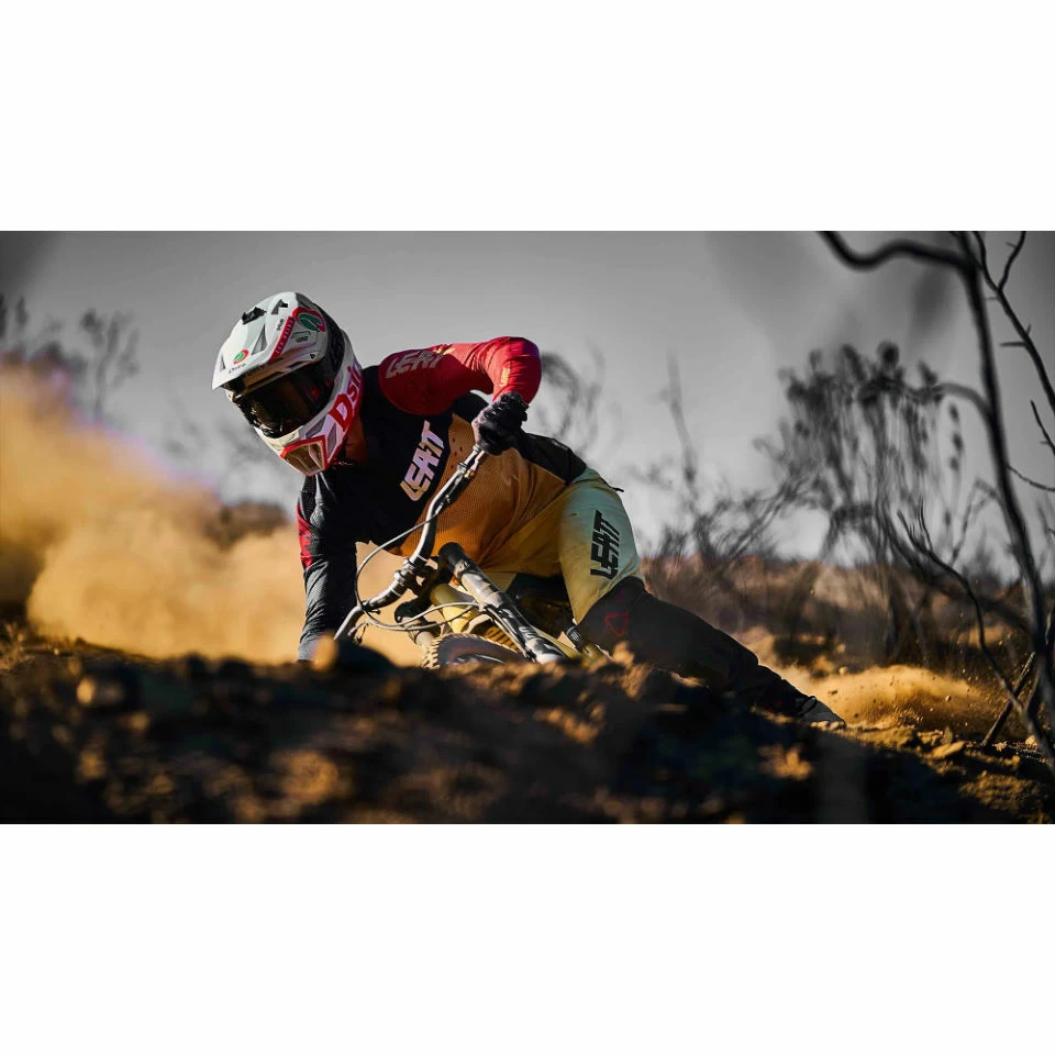 Manitou Dorado Comp Suspension Fork 5 Manitou Dorado Comp Suspension Fork – Image 5