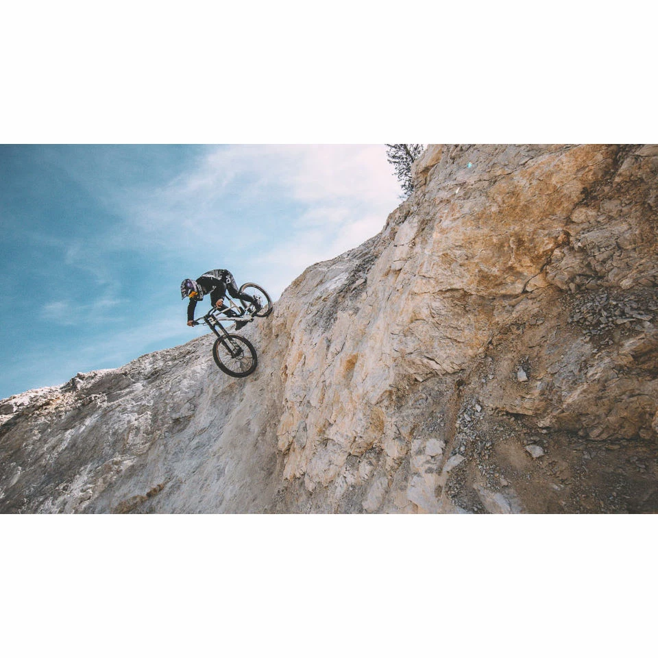 Manitou Dorado Comp Suspension Fork 6 Manitou Dorado Comp Suspension Fork – Image 6