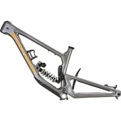 Nukeproof Giga 297 Carbon Mountain Bike Frame (Push Shock) 46 Nukeproof Giga 297 Carbon Mountain Bike Frame (Push Shock) -VTT Soldes Magasin Nukeproof Giga 297 Carbon Mountain Bike Frame Push Shock 2022 Silver 04
