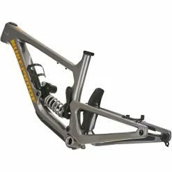 Nukeproof Giga 297 Carbon Mountain Bike Frame (Push Shock) 48 Nukeproof Giga 297 Carbon Mountain Bike Frame (Push Shock) -VTT Soldes Magasin Nukeproof Giga 297 Carbon Mountain Bike Frame Push Shock 2022 Silver 06