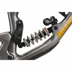 Nukeproof Giga 297 Carbon Mountain Bike Frame (Push Shock) 55 Nukeproof Giga 297 Carbon Mountain Bike Frame (Push Shock) -VTT Soldes Magasin Nukeproof Giga 297 Carbon Mountain Bike Frame Push Shock 2022 Silver 13