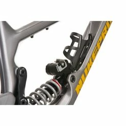 Nukeproof Giga 297 Carbon Mountain Bike Frame (Push Shock) 57 Nukeproof Giga 297 Carbon Mountain Bike Frame (Push Shock) -VTT Soldes Magasin Nukeproof Giga 297 Carbon Mountain Bike Frame Push Shock 2022 Silver 15