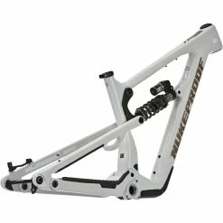 Nukeproof Mega 290 Carbon Mountain Bike Frame Medium (EXT Sh 62 Nukeproof Mega 290 Carbon Mountain Bike Frame Medium (EXT Sh -VTT Soldes Magasin Nukeproof Mega 290 Carbon Frame EXT Shock White 03