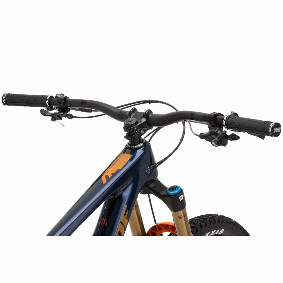 Nukeproof Mega 290 Factory Carbon Bike (XT) 9 Nukeproof Mega 290 Factory Carbon Bike (XT) – Image 9