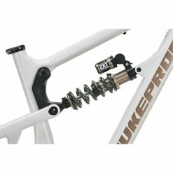 Nukeproof Mega 297 Carbon Frame (EXT Shock) 74 Nukeproof Mega 297 Carbon Frame (EXT Shock) -VTT Soldes Magasin Nukeproof Mega 297 Carbon Frame EXT Shock 2022 White 13