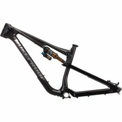 Nukeproof Reactor 275 Carbon Frame - Black 23 Nukeproof Reactor 275 Carbon Frame - Black -VTT Soldes Magasin Nukeproof Reactor 275 Carbon Mountain Bike Frame Black 04