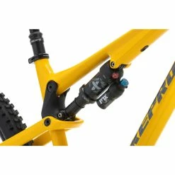 Nukeproof Reactor 275 Elite Carbon Bike (SLX) -VTT Soldes Magasin Nukeproof Reactor 275 Elite Carbon Bike SLX Yellow 15