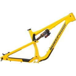 Nukeproof Reactor 290 Carbon Mountain Bike Frame X-Large NP -VTT Soldes Magasin Nukeproof Reactor 290 Carbon Mountain Bike Frame 2022 Yellow 01