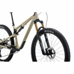 Nukeproof Reactor 290 ST Factory Carbon Bike (XT) -VTT Soldes Magasin Nukeproof Reactor 290 ST Factory Carbon Bike XT 2022 Cockie Dough 11