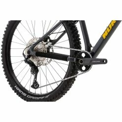 Nukeproof Scout 275 Comp Alloy Mountain Bike (Deore12) 31 Nukeproof Scout 275 Comp Alloy Mountain Bike (Deore12) -VTT Soldes Magasin Nukeproof Scout 275 Comp Alloy Bike Deore12 Bullet Grey 2022 15