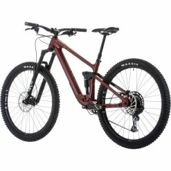Vitus Escarpe 29 AMP Mountain Bike 26 Vitus Escarpe 29 AMP Mountain Bike -VTT Soldes Magasin Vitus Escarpe 29 AMP Mountain Bike 2022 Octane Red 06
