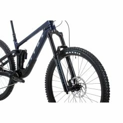Vitus Sommet 29 CR Mountain Bike -VTT Soldes Magasin Vitus Sommet 29 CR Mountain Bike 2022 Velocity Blue 11