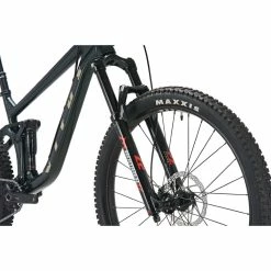Vitus Mythique 27 VRX Mountain Bike -VTT Soldes Magasin prod206258 Racing20Green NE 11